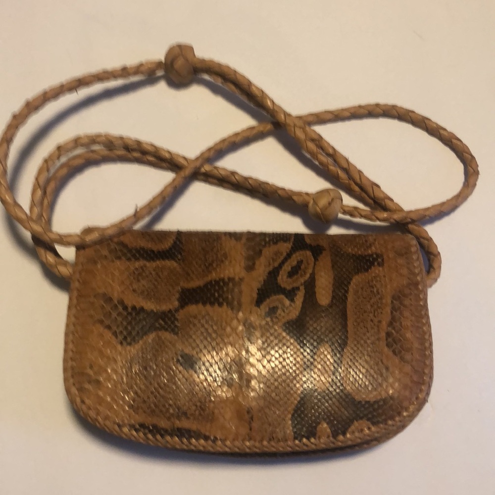 🌸- Vintage Snakeskin Small Crossbody.